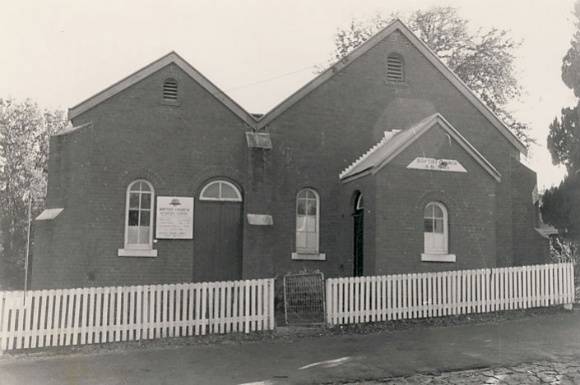 B4886 Welsh Baptist Church 