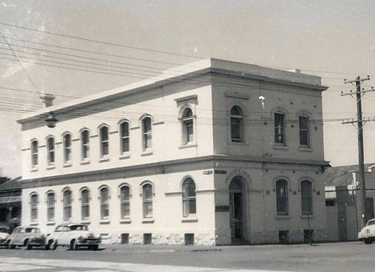 B1796 Office Block Swallow & Ariells Port Melbourne