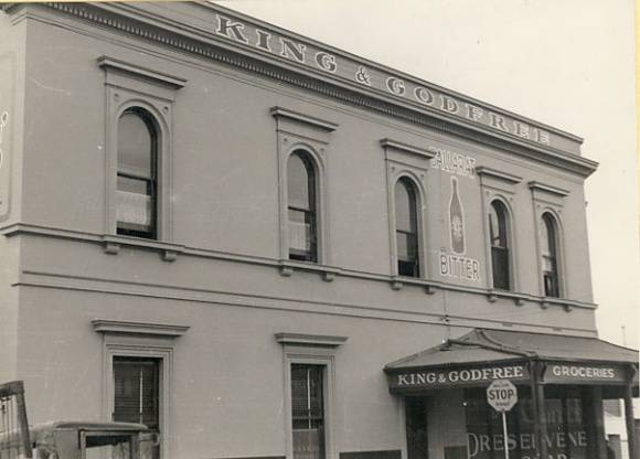 B1210 King & Godfrey Carlton