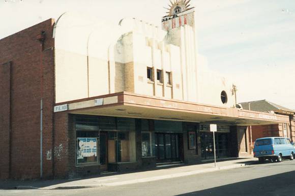 B5635 Sun Theatre 
