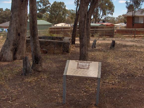 B6811 Robin Hill Lone Grave