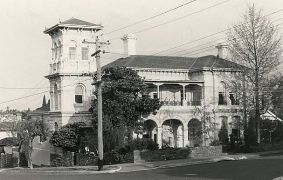 B3274 Hawthorn House 