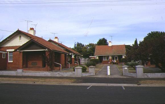 1 alexander miller memorial homes 22 park street geelong complex view apr1997
