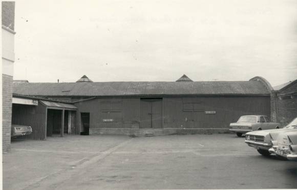 Porter prefabricated iron store