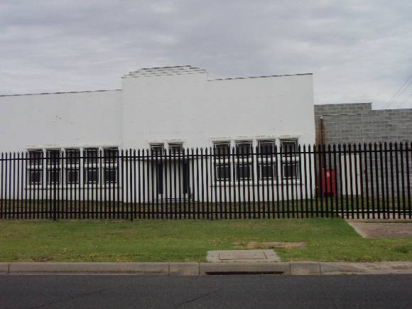 HO17 - F.T.Wimble & Co, 13-21 Annesley Street, Braybrook.JPG