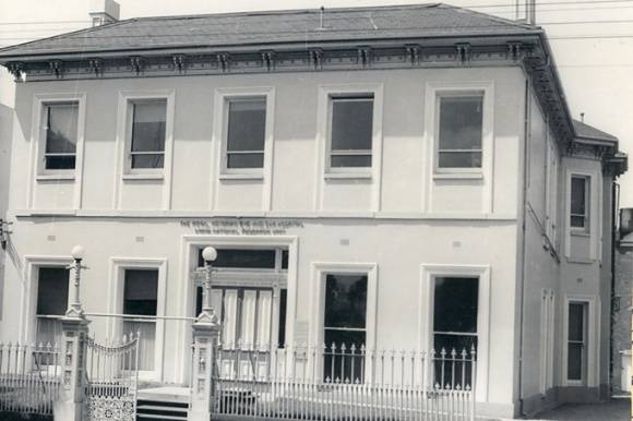 B1668 160-168 Victoria Pde East Melbourne