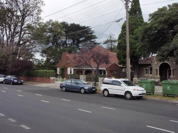 HO10(2) - Somerville Rd, 20th Century Residential Area.JPG