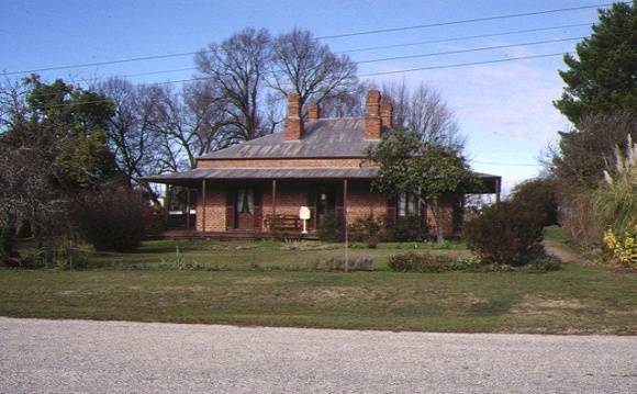 lakeview victoria street chiltern front elevation jul1994