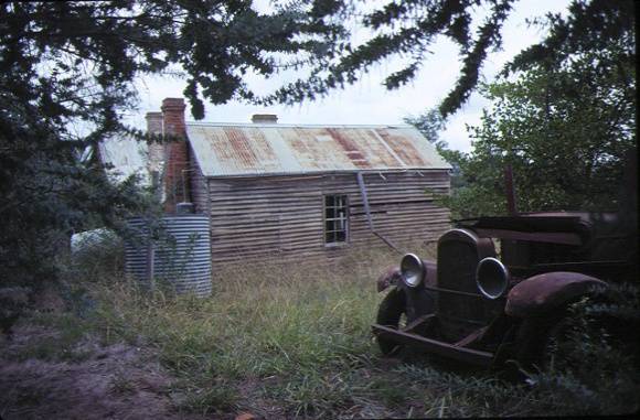 lakeview victoria street chiltern outbuildings may1981