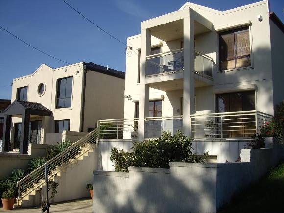 HO133(1) - 2 & 4 Grandview Ave, Maribyrnong.JPG