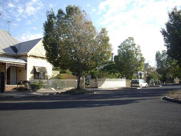 HO13(1) - William Angliss Workers Housing Estate.JPG
