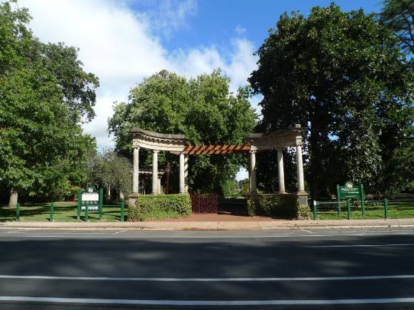 1761_Ballarat Botanic Gardens_19 March 2010