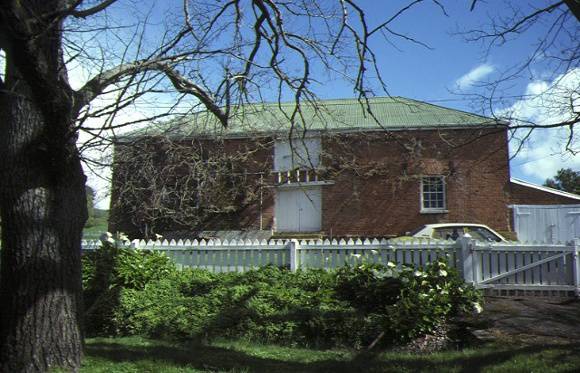 red brick barn late 1840s muntham glenelg hwy casterton front view