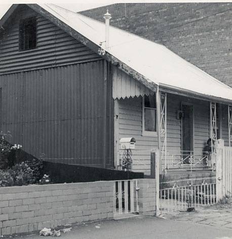 B2272 391 Coventry St South Melbourne