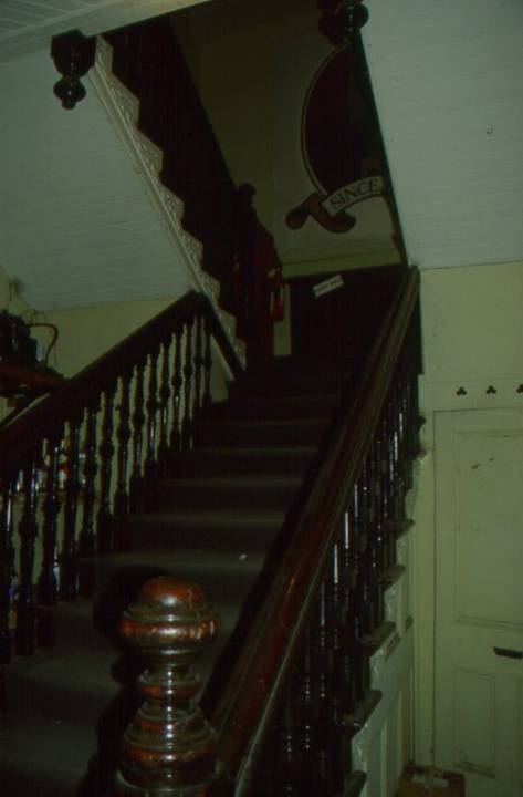 H01960 prahran arcade staircase off arcade 2001