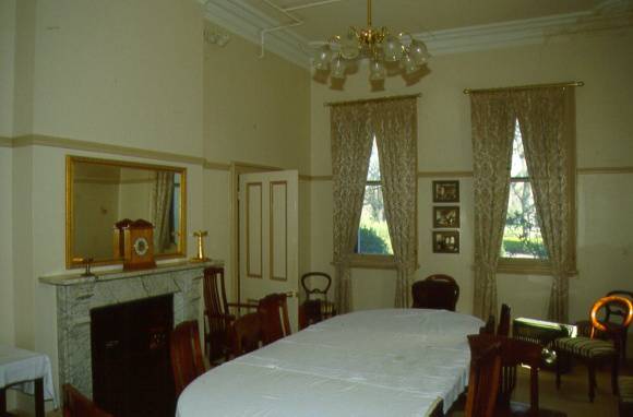 HER2001 001296 rvib st kilda rd ground floor front 2001