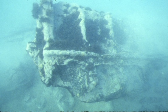 S220_ElizaRamsden_PortPhillipBaySouthChannel_SideView