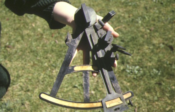 S576_RidgePark_BewareReefCapeConran_Artefact